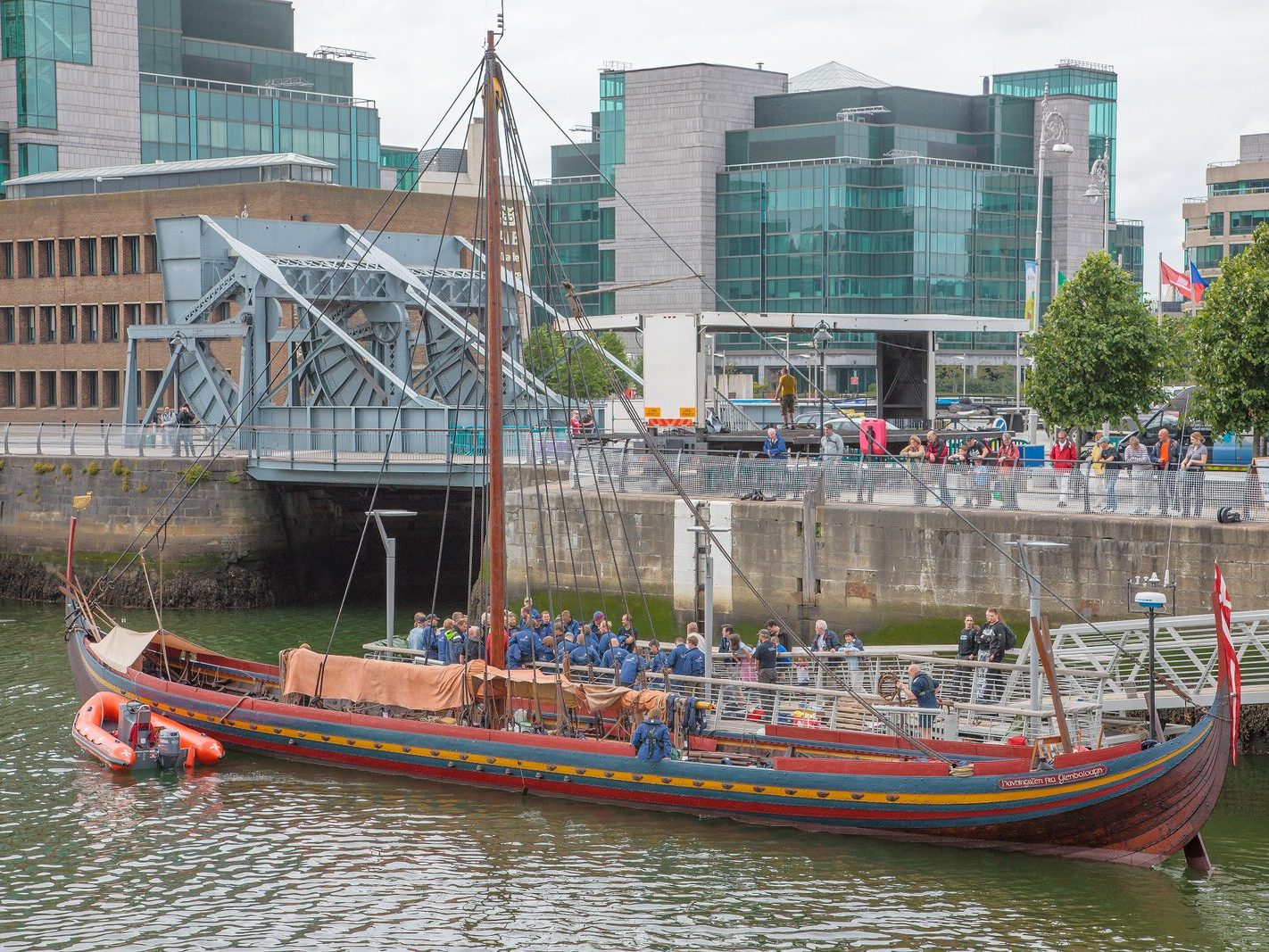 THE SEA STALLION FROM GLEANDALOUGH WAS LIFTED INTO THE LIFFEY USING A LARGE CRANE 005