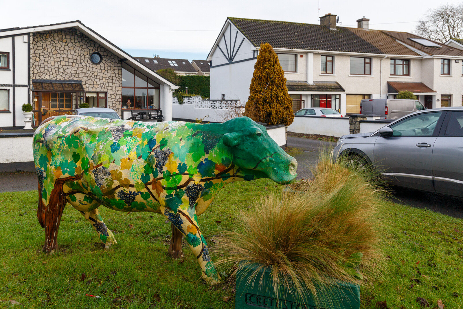 A COWPARADE COW SCULPTURE THAT I LIKE [LACKANASH ESTATE ON LINK ROAD IN TRIM COUNTY MEATH]-226415-1