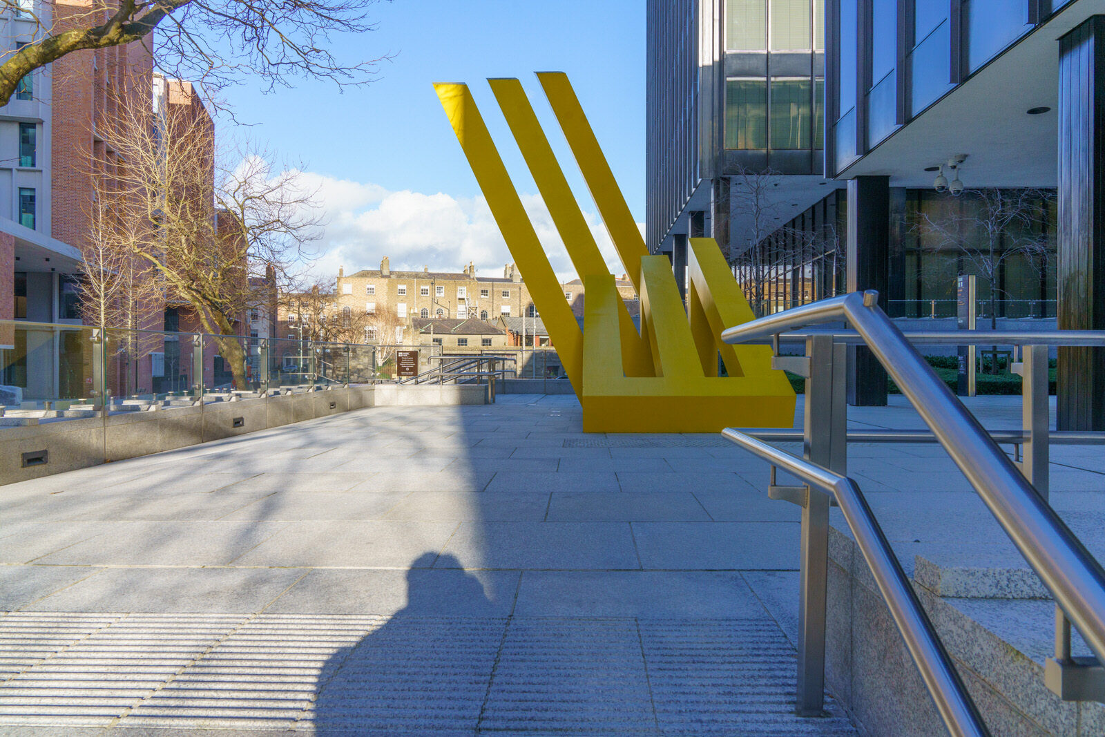 SCULPTURE BY MICHAEL BULFIN AT MIESIAN PLAZA [YELLOW STEEL GEOMETRIC REFLECTIONS]-227858-1