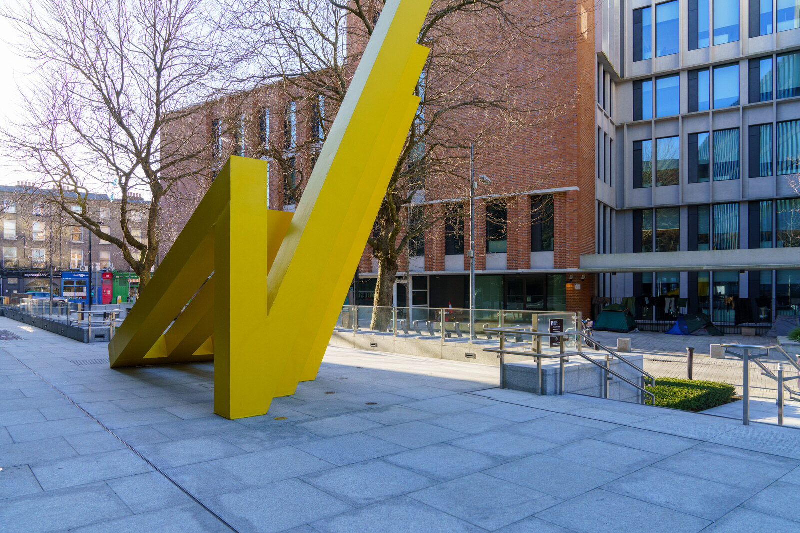 SCULPTURE BY MICHAEL BULFIN AT MIESIAN PLAZA [YELLOW STEEL GEOMETRIC REFLECTIONS]-227865-1
