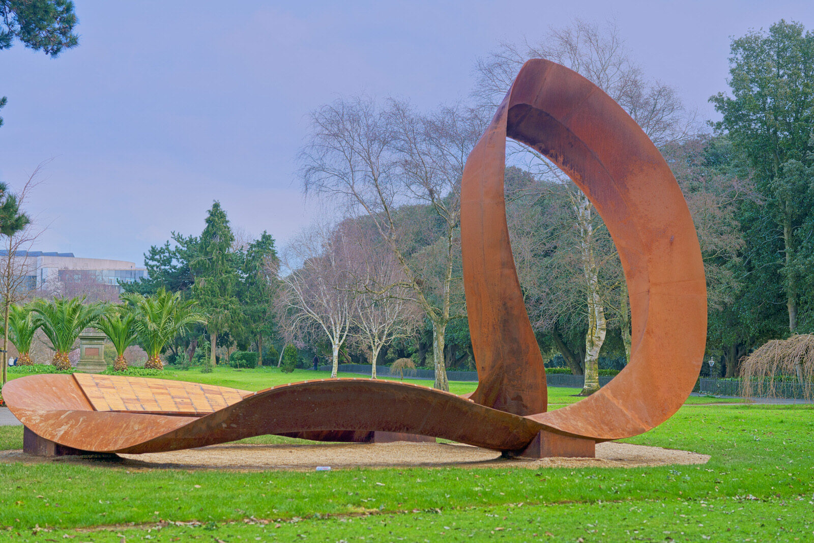 THE CONCRETE SHELTER AND THE CORTEN STEEL SCULPTURE [EMBRACED LOOP BY ANAISA FRANCO]-228491-1
