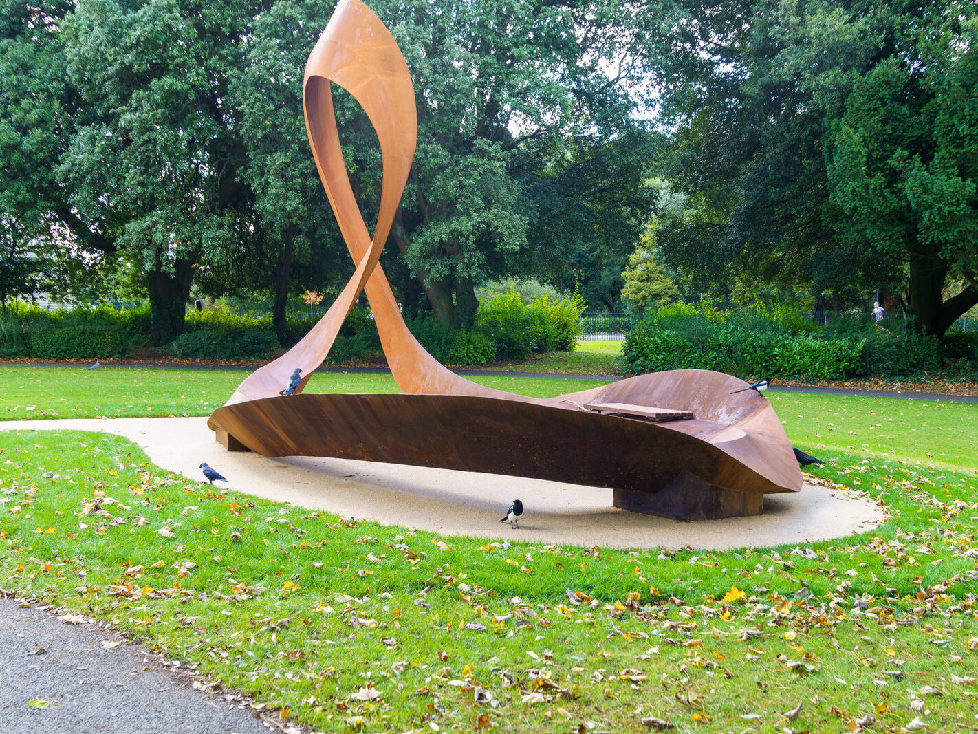 EMBRACED LOOP [CORTEN STEEL SCULPTURE BY ANAISA FRANCO]-242375-1