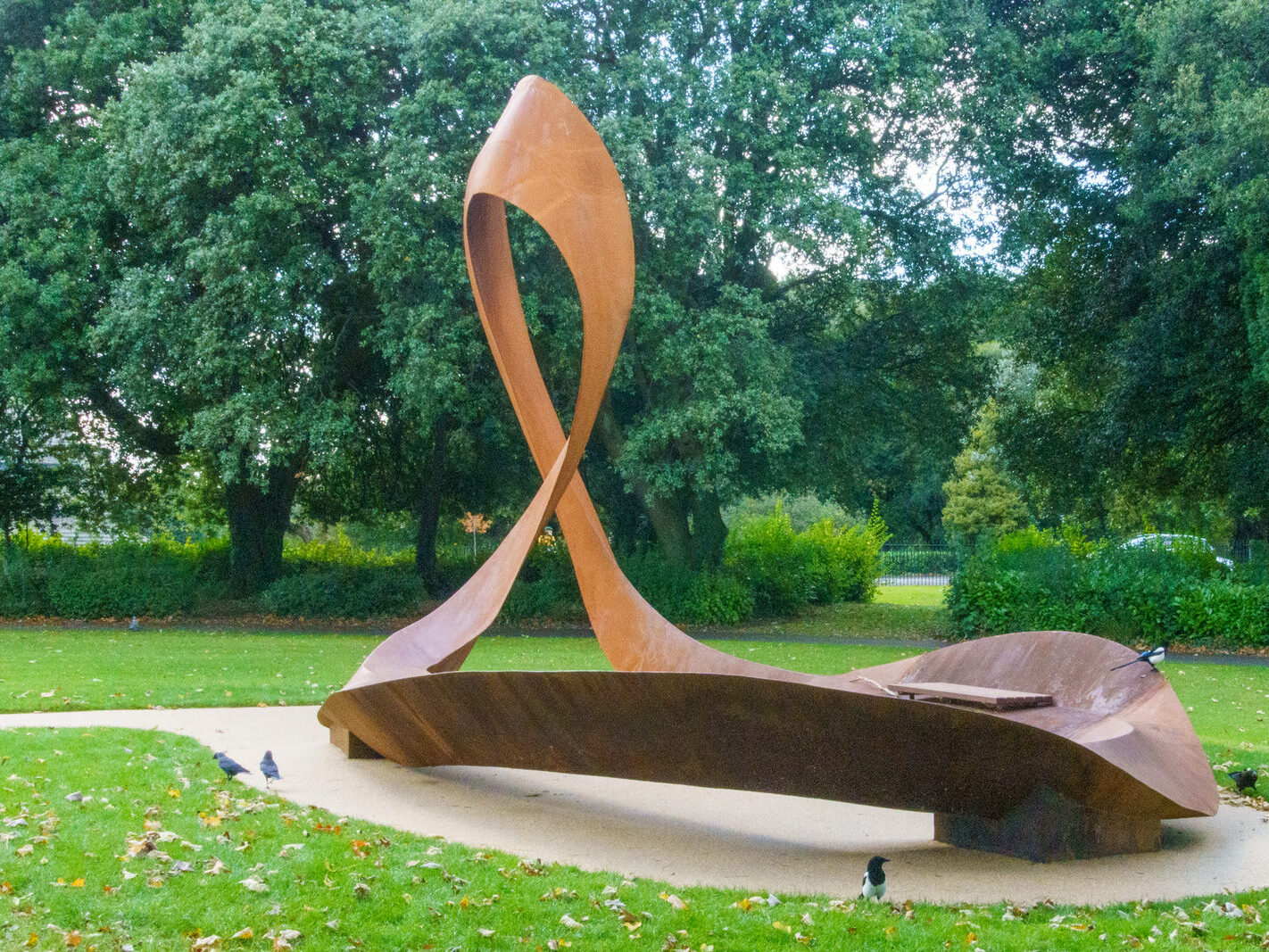 EMBRACED LOOP [CORTEN STEEL SCULPTURE BY ANAISA FRANCO]-242376-1