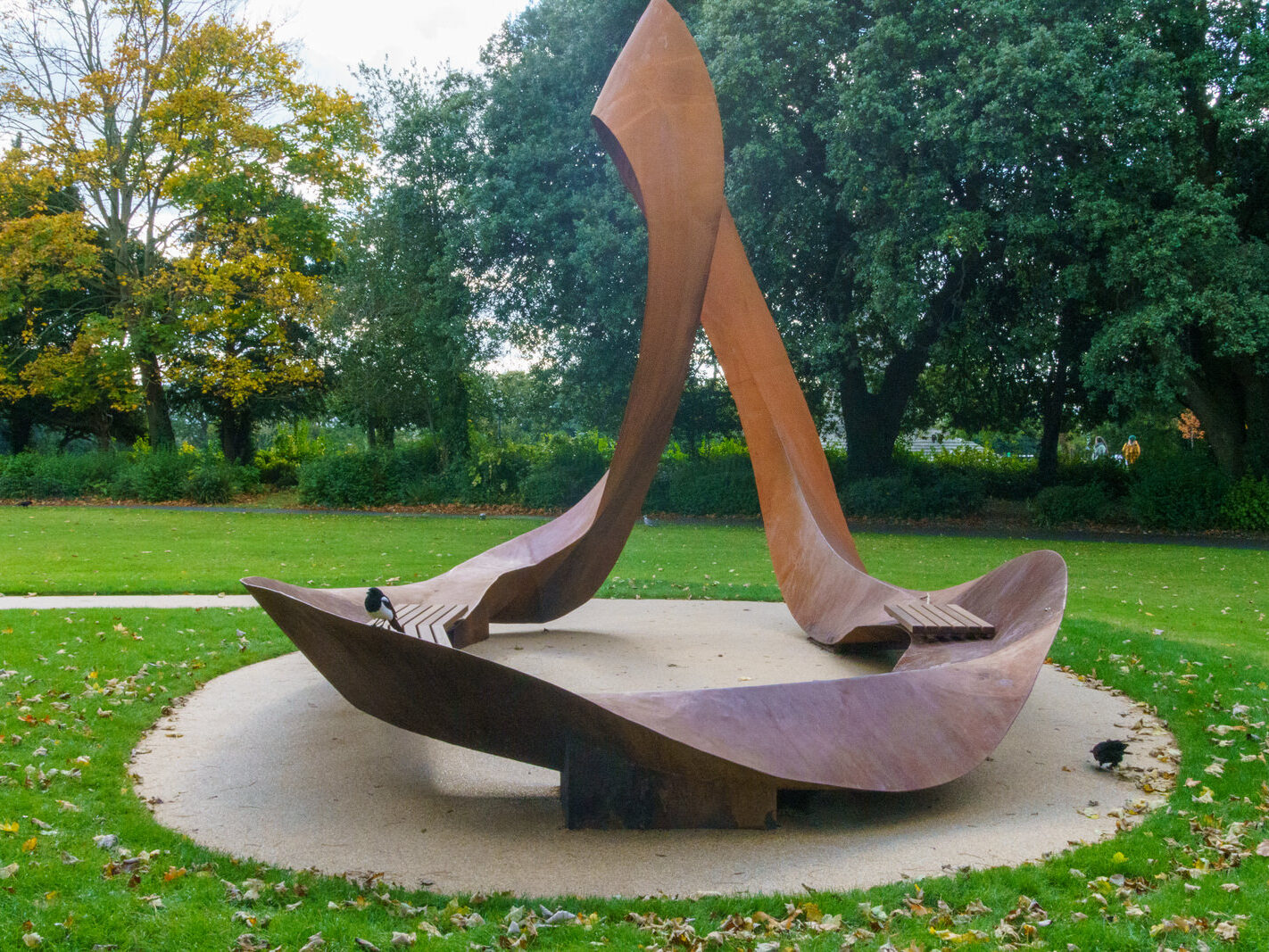 EMBRACED LOOP [CORTEN STEEL SCULPTURE BY ANAISA FRANCO]-242377-1