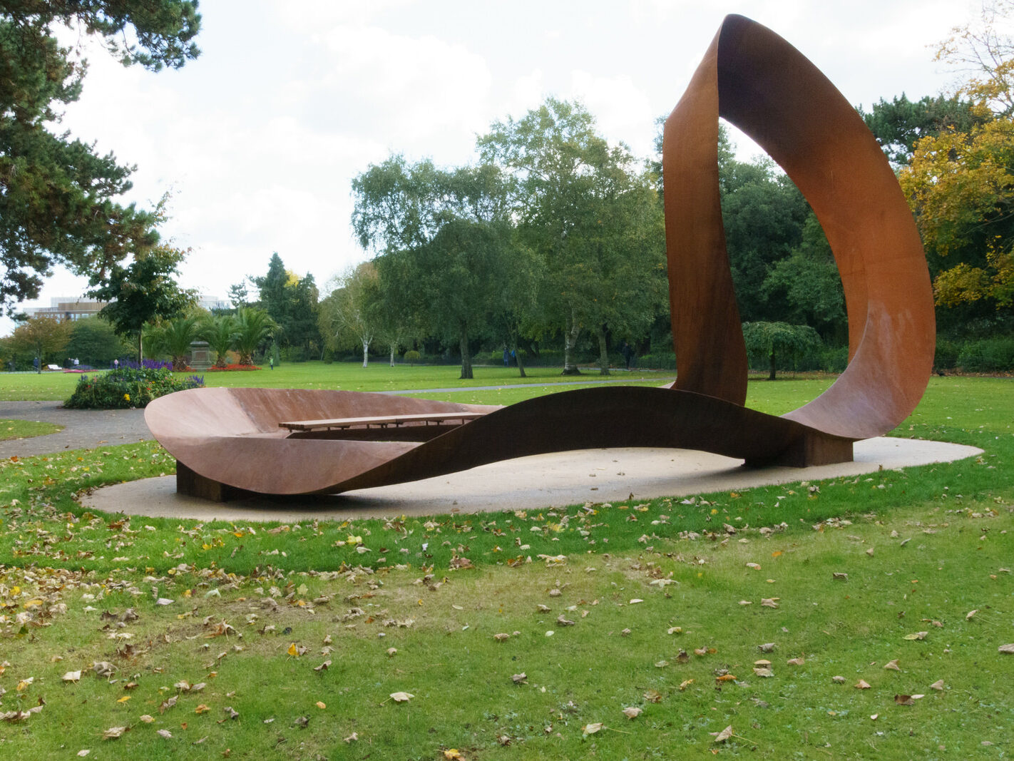 EMBRACED LOOP [CORTEN STEEL SCULPTURE BY ANAISA FRANCO]-242380-1