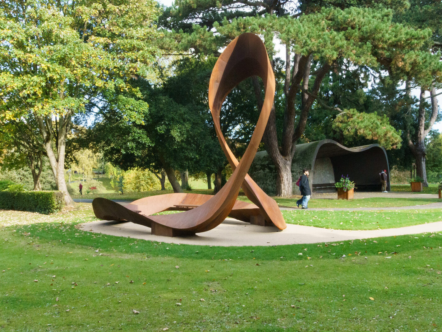 EMBRACED LOOP [CORTEN STEEL SCULPTURE BY ANAISA FRANCO]-242383-1