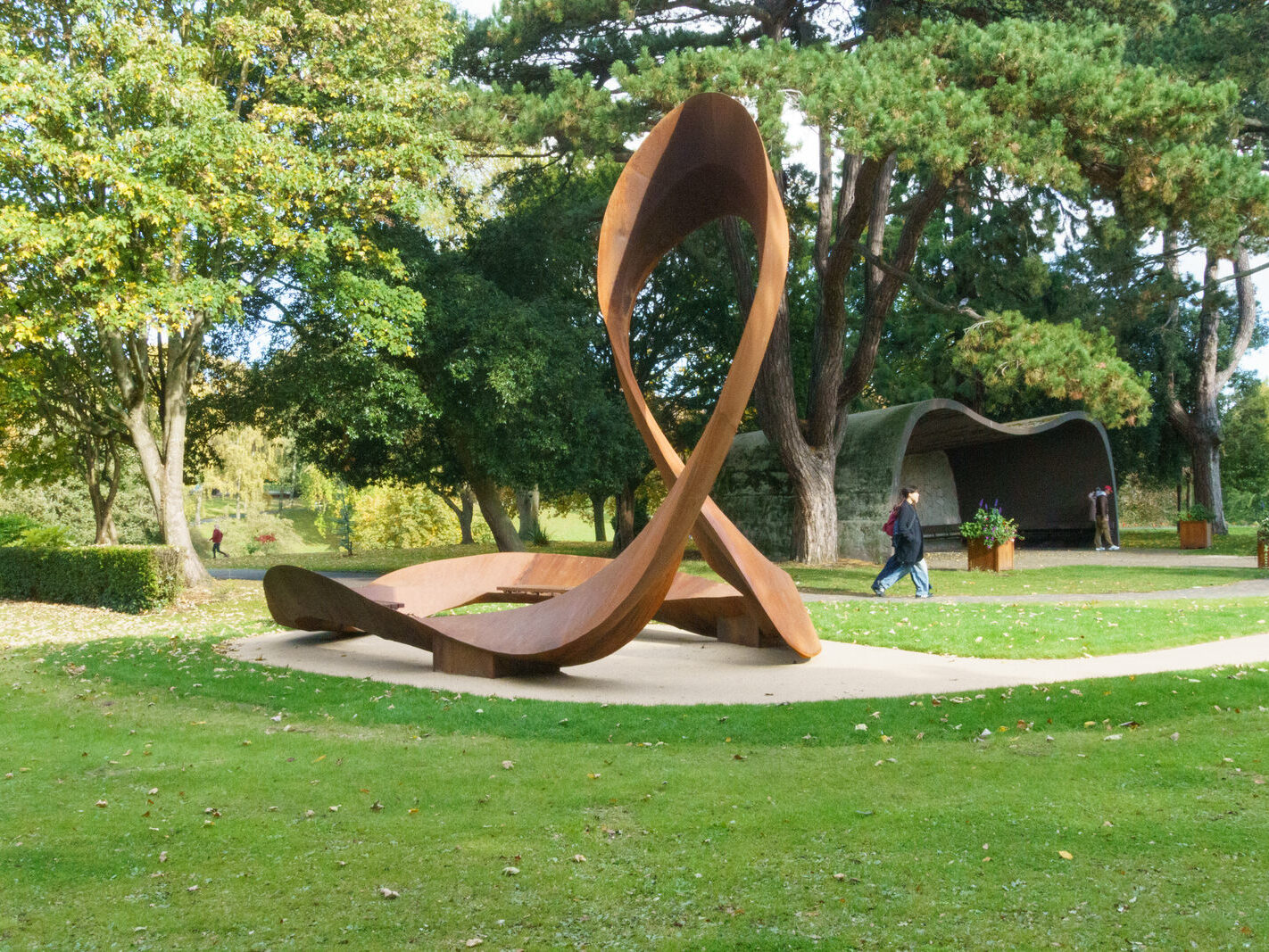 EMBRACED LOOP [CORTEN STEEL SCULPTURE BY ANAISA FRANCO]-242384-1