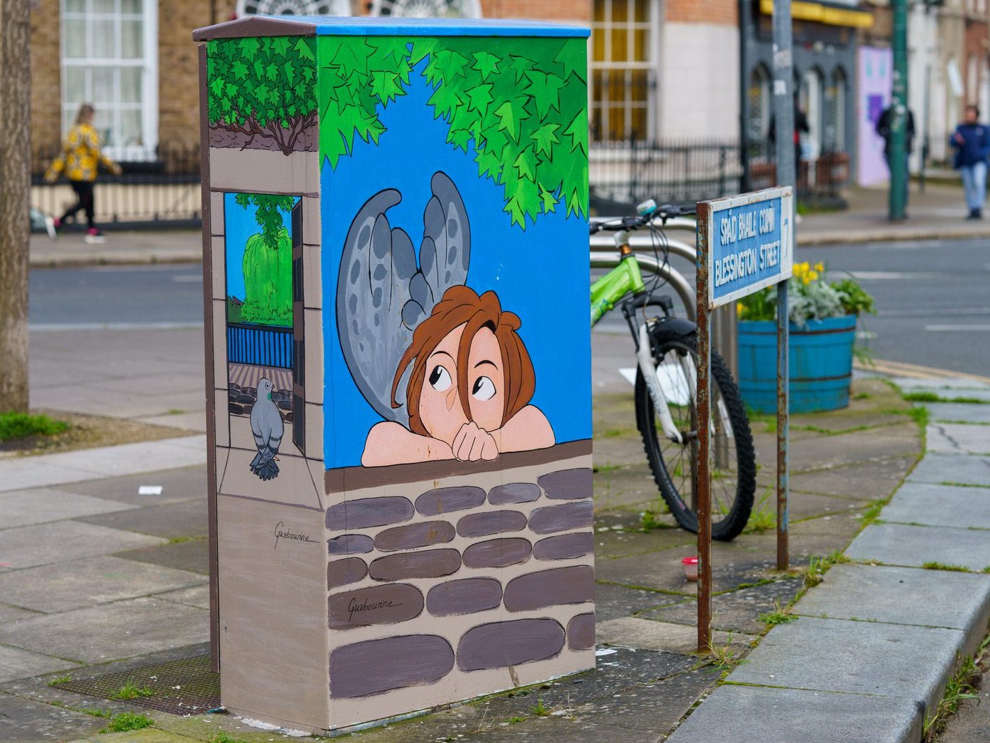 THE BASIN BY LAURA AND CHRISTINA [PAINT-A-BOX STREET ART]-228848-1