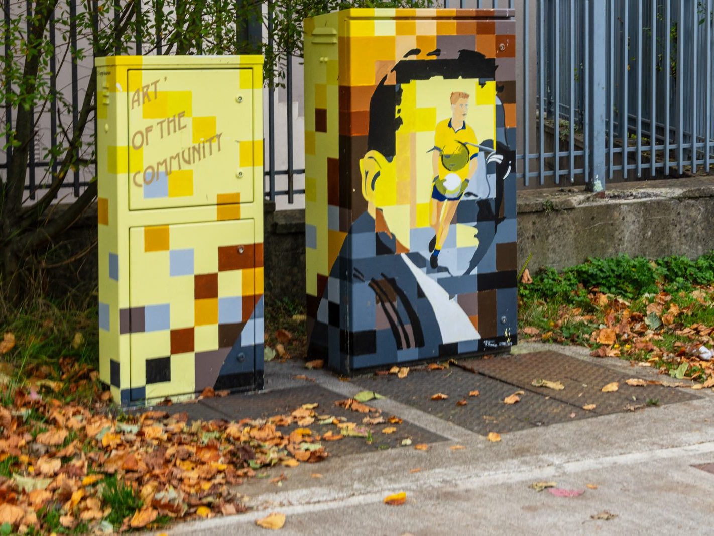 ART OF THE COMMUNITY BY FEARGHAL SCANLON [PAINT-A-BOX STREET ART ON GRIFFITH AVENUE]-242189-1