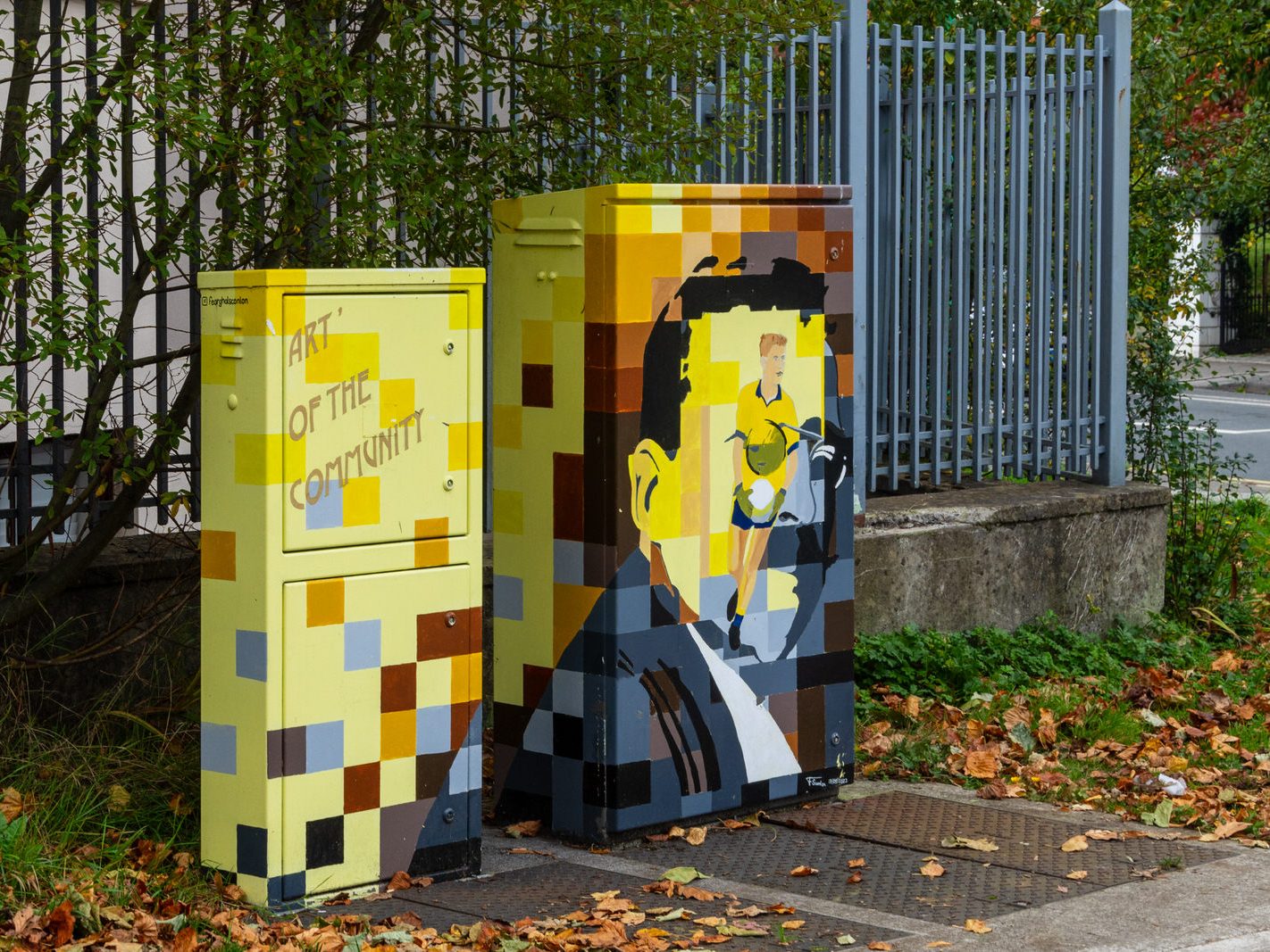 ART OF THE COMMUNITY BY FEARGHAL SCANLON [PAINT-A-BOX STREET ART ON GRIFFITH AVENUE]-242190-1