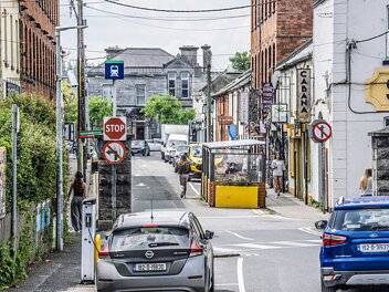 VIADUCT WALKWAY Discover the architectural beauty and cultural significance of the historic Balbriggan Railway Viaduct. Explore how this...