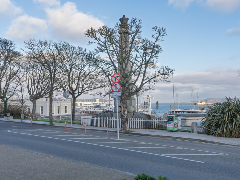 THE TRADERS WHARF