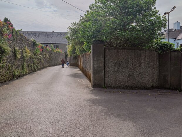 CHURCH LANE 2025 Church Lane in Kilkenny, specifically the stretch from Vicar Street to Granges Road, offers a profoundly historical and...