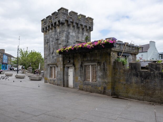 THE CANAL WALK The Canal Walk along the River Nore in Kilkenny is a popular and scenic promenade that offers locals and visitors a...