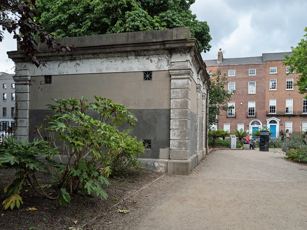OSCAR WILDE MEMORIAL Oscar Wilde, Dublin Pride 2026, Merrion Square, LGBTQ+ history, Irish literature, Danny Osborne sculpture, queer icon,...
