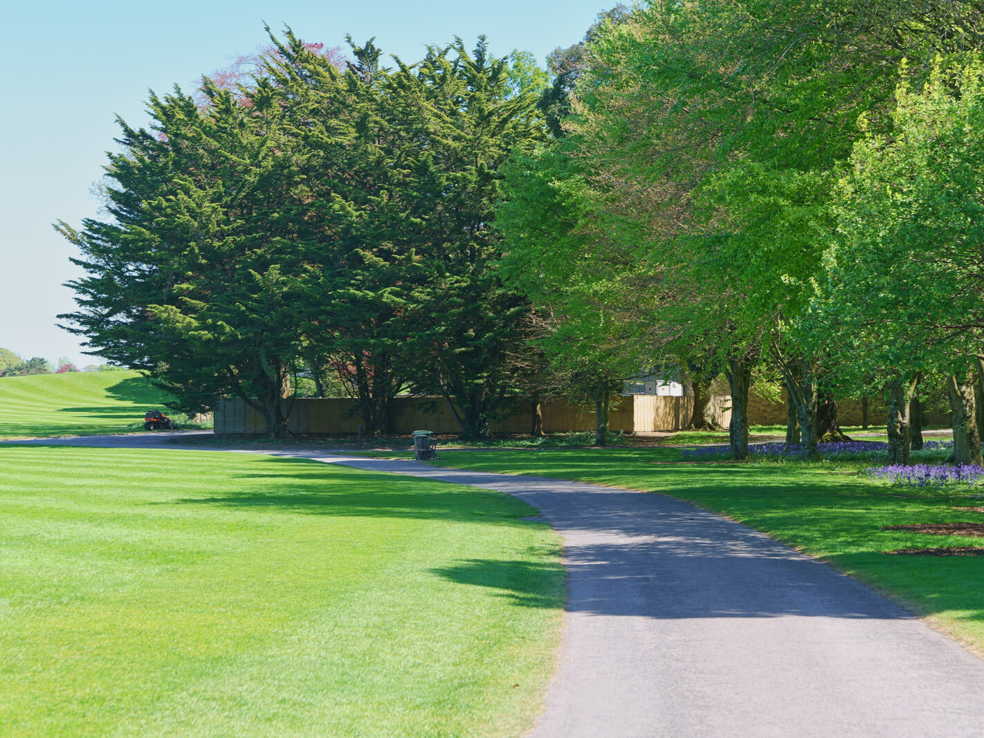 THE KILKENNY CASTLE ESTATE [THERE IS NO REAL NEED TO PAY TO EXPLORE THE CASTLE]-245308-1