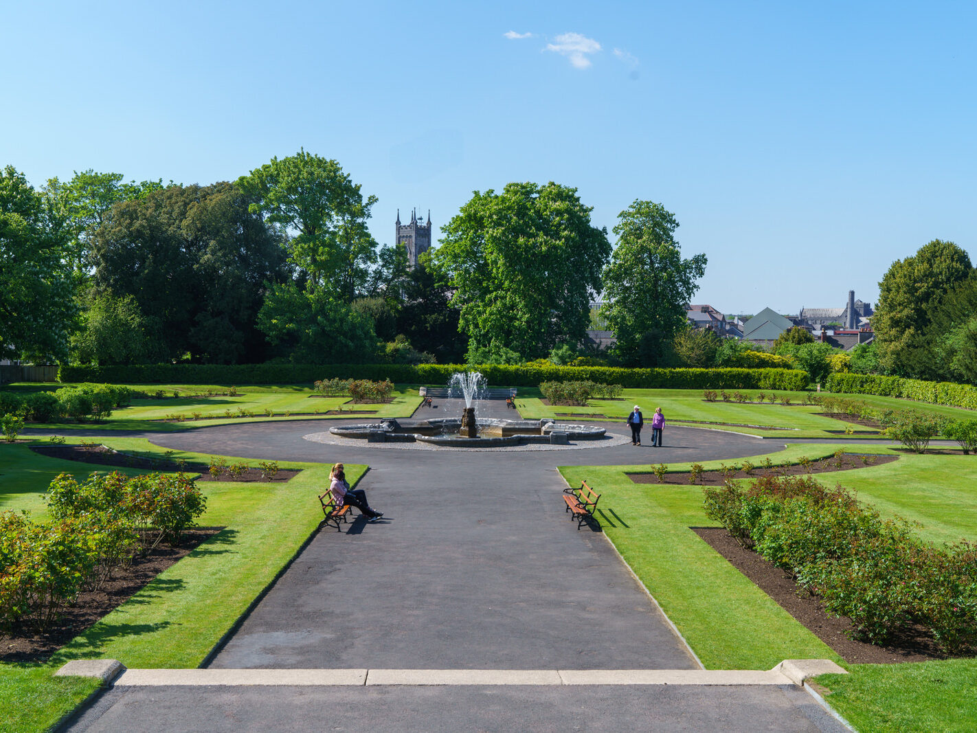 THE KILKENNY CASTLE ESTATE [THERE IS NO REAL NEED TO PAY TO EXPLORE THE CASTLE]-245323-1