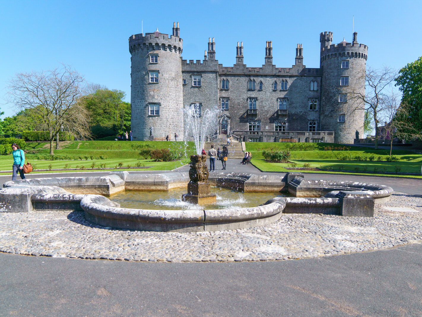 THE KILKENNY CASTLE ESTATE [THERE IS NO REAL NEED TO PAY TO EXPLORE THE CASTLE]-245334-1