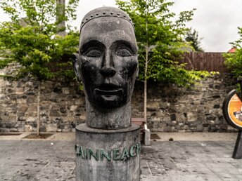 EXAMPLES OF PUBLIC ART