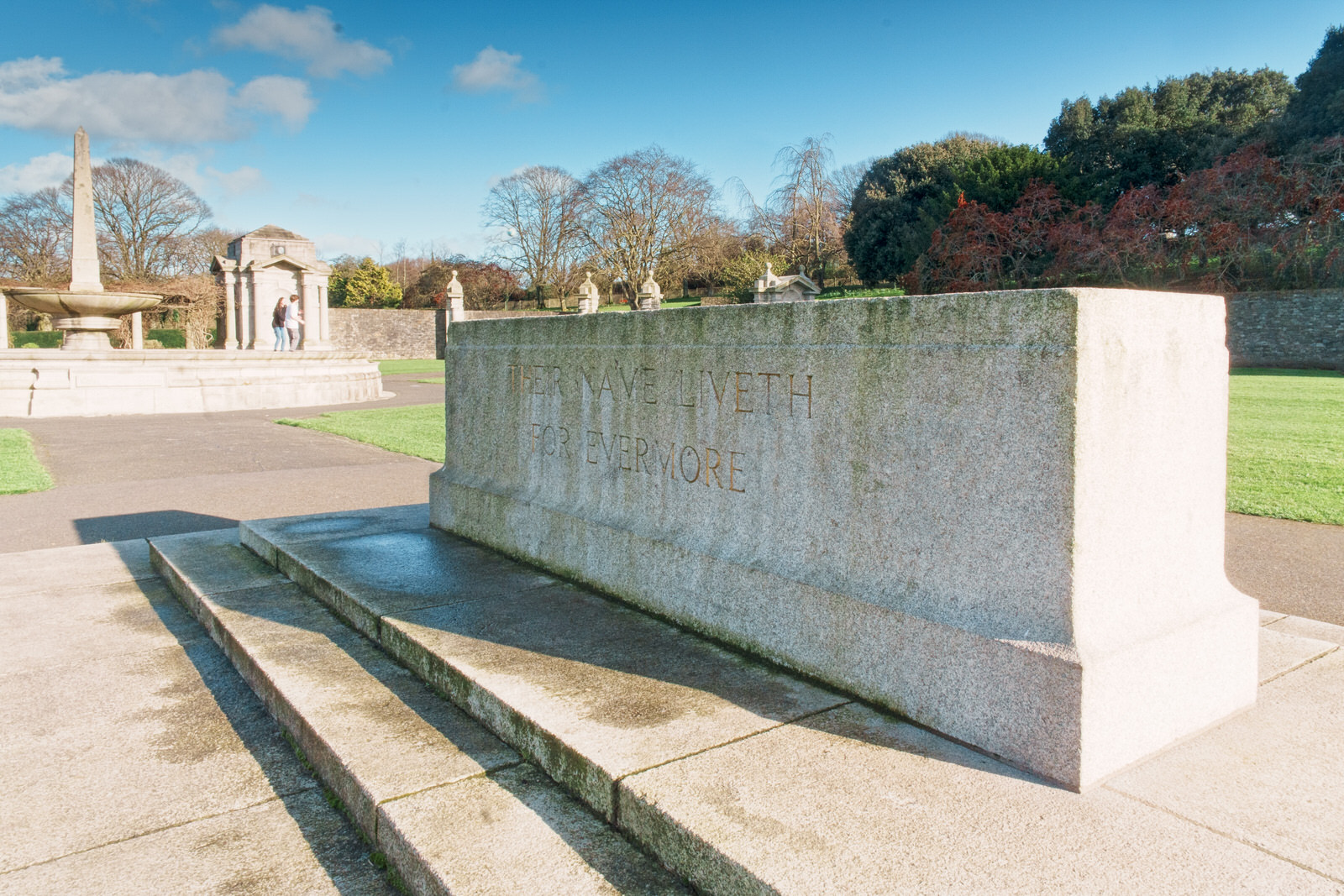 War Memorial Gardens