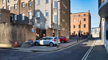 HENRIETTA PLACE AND HENRIETTA STREET [FIRST DAY USING MY FUJI GFX100RF]-250212-1