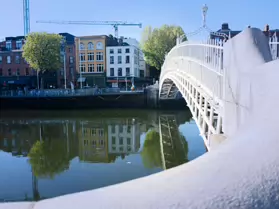THE HALFPENNY BRIDGE [5 MAY 2025]-250554-1