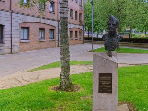 SAME LOCATION 2015 SPANISH CIVIL WAR MEMORIAL AS IT WAS IN MAY 2015