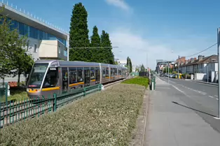 RIALTO TRAM STOP AT GLENMALURE VILLAS - JAMES'S WALK [WEDNESDAY 14 MAY 2025]-251220-1