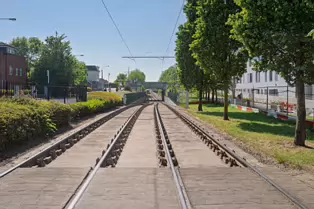 RIALTO TRAM STOP AT GLENMALURE VILLAS - JAMES'S WALK [WEDNESDAY 14 MAY 2025]-251228-1