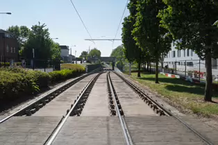 RIALTO TRAM STOP AT GLENMALURE VILLAS - JAMES'S WALK [WEDNESDAY 14 MAY 2025]-251229-1