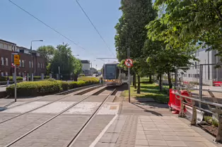 RIALTO TRAM STOP AT GLENMALURE VILLAS - JAMES'S WALK [WEDNESDAY 14 MAY 2025]-251234-1