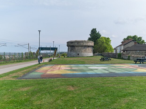 BLACKROCK LINEAR PARK Experience the beauty of the coastal linear park between Booterstown and Blackrock. This guide details the scenic...