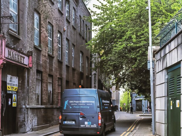 MOTHER REDCAPS An updated look at the dereliction of Mother Redcaps Tavern Market in Dublin's Liberties as of April 2026. This report...