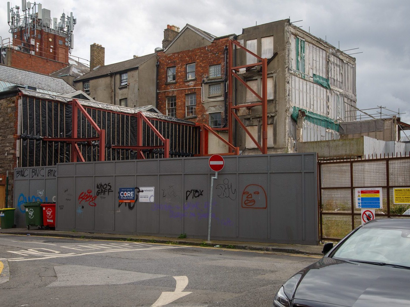 IF YOU VISIT LITTLE STRAND STREET [YOU WILL SEE A HUGE VOID WHERE THE ORMOND HOTEL ONCE WAS] 017