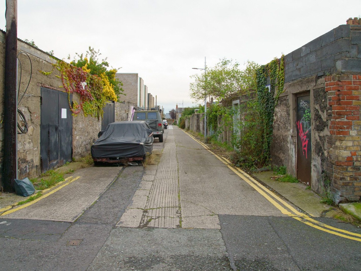 AUGHRIM PLACE [PLUS THE STREETS AND LANES OFF IT] 006