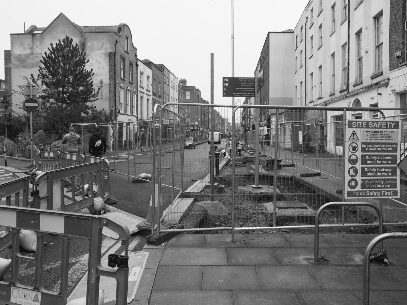 CAPEL STREET ON A DULL WET DAY [INTERIM CAPEL STREET IMPROVEMENT WORKS ARE NOW ONGOING] 003