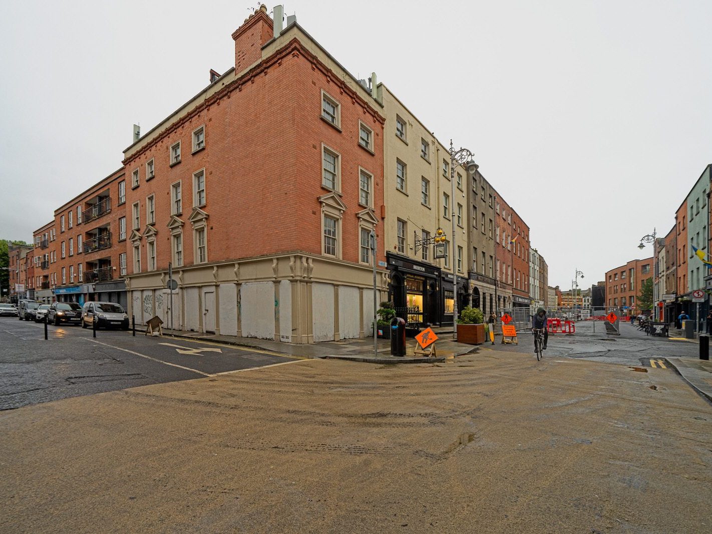 CAPEL STREET ON A DULL WET DAY [INTERIM CAPEL STREET IMPROVEMENT WORKS ARE NOW ONGOING] 032