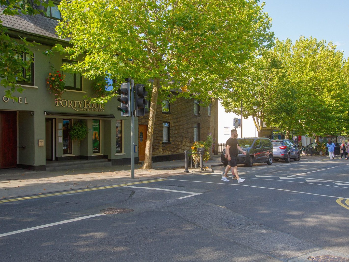 MAIN STREET IN SWORDS [THERE ARE 20 MAIN STREETS BUT ONLY TWO HIGH STREETS IN THE DUBLIN AREA] 020