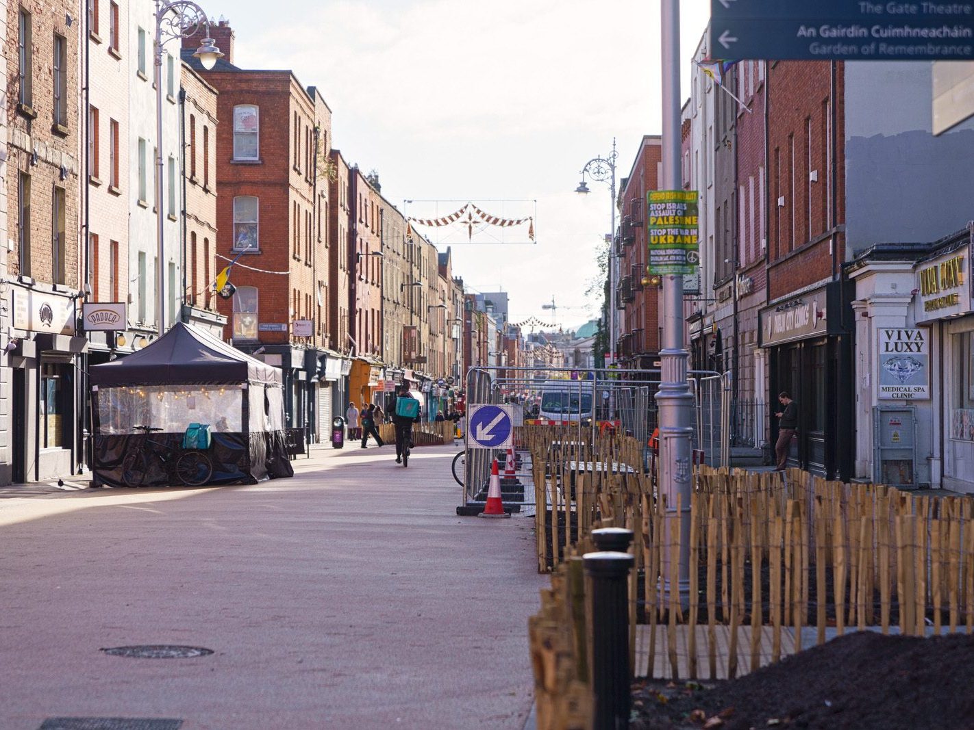 CAPEL STREET IS STILL A W.I.P. [THE PERIOD BETWEEN HALLOWEEN AND CHRISTMAS]-224777-1
