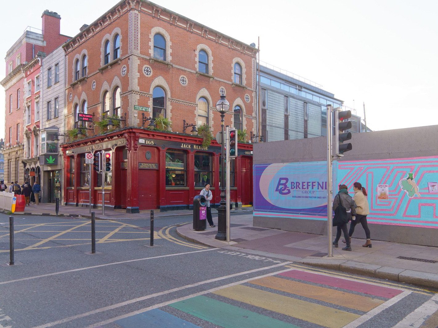 CAPEL STREET IS STILL A W.I.P. [THE PERIOD BETWEEN HALLOWEEN AND CHRISTMAS]-224801-1