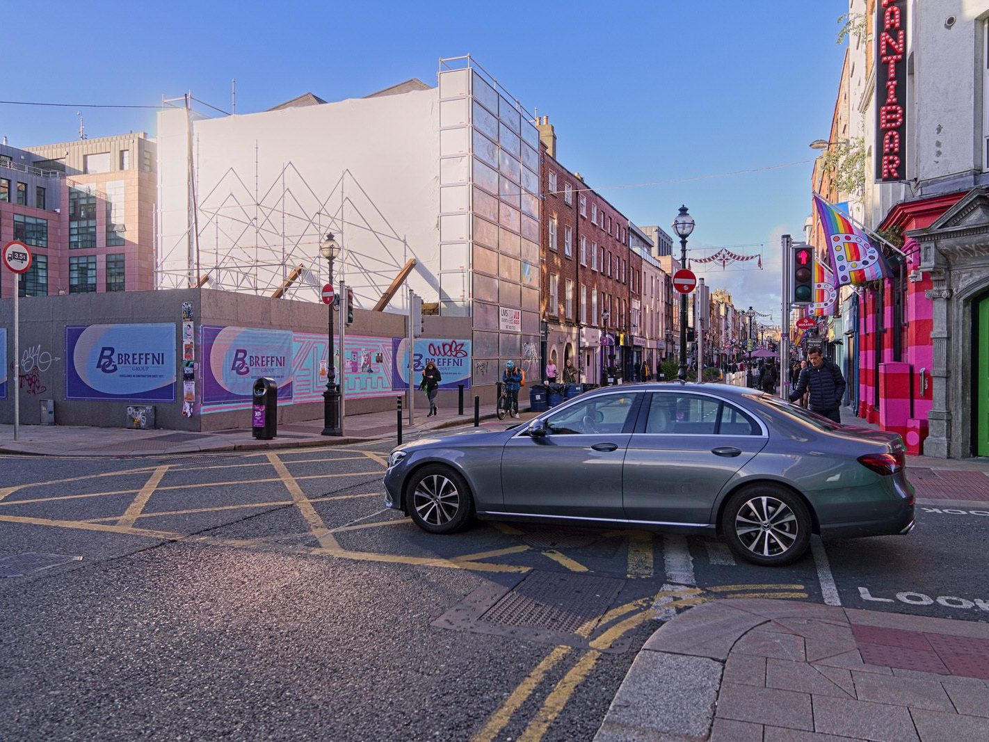 CAPEL STREET IS STILL A W.I.P. [THE PERIOD BETWEEN HALLOWEEN AND CHRISTMAS]-224804-1