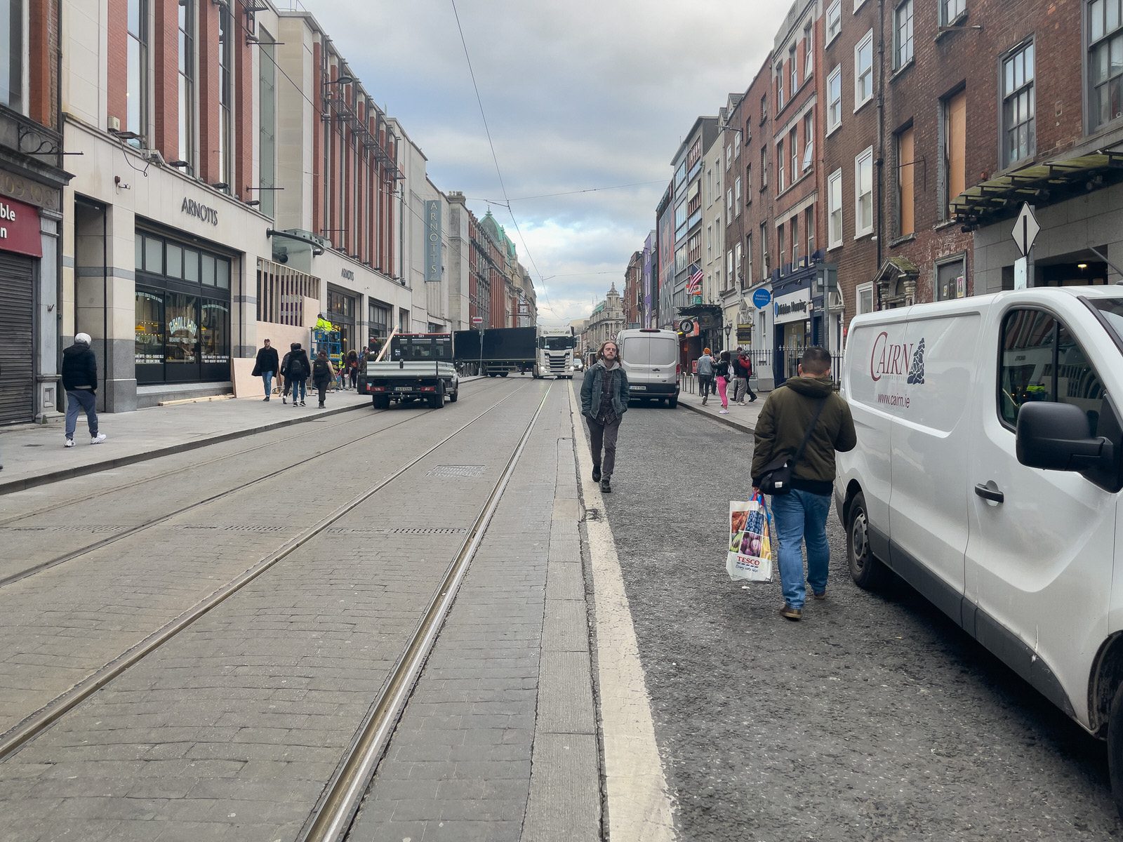 DUBLIN CITY CENTRE [THE DAY AFTER THE RIOT AND LITTLE TO SEE]-225279-1