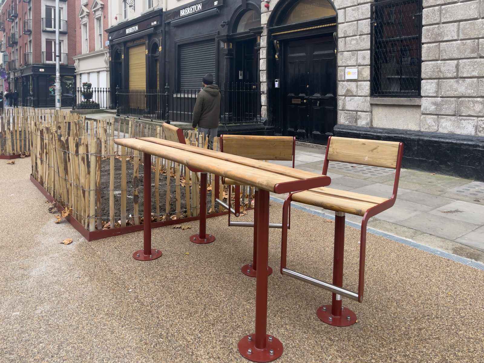 THE NEW STREET FURNITURE IS BEING INSTALLED ON CAPEL STREET [BUT THERE ARE FEW VISITORS TO BE SEEN TODAY]-225420-1