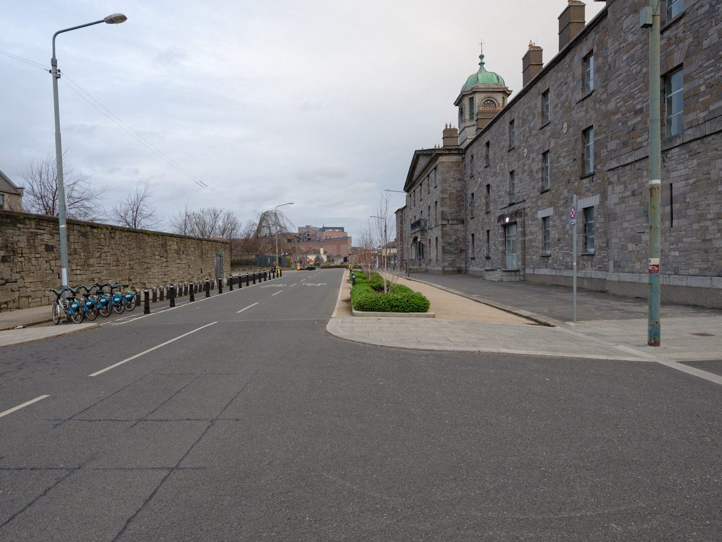 I VISITED THE GRANGEGORMAN UNIVERSITY CAMPUS [THERE WAS NO SIGN OF CHRISTMAS CELEBRATIONS THERE]-226041-1