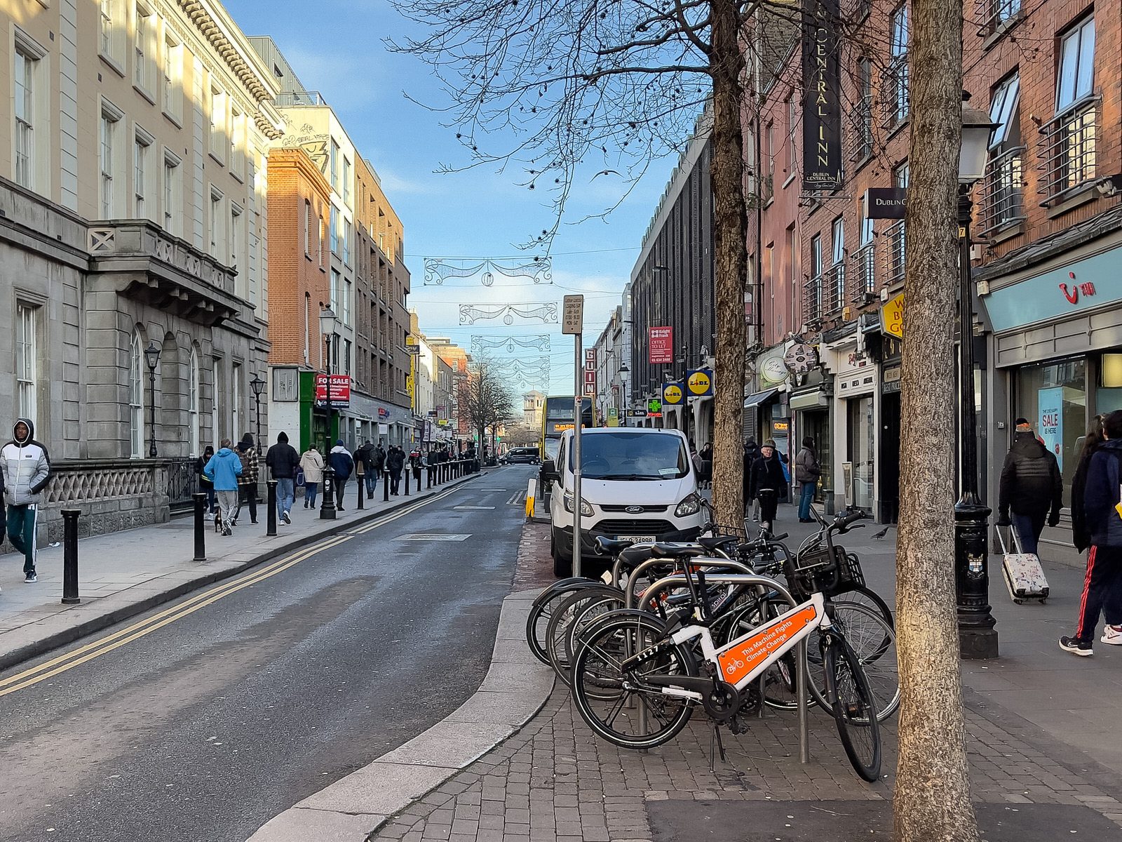 TALBOT STREET [FAILS TO MEET ITS POTENTIAL AS A MAJOR SHOPPING STREET]-225721-1
