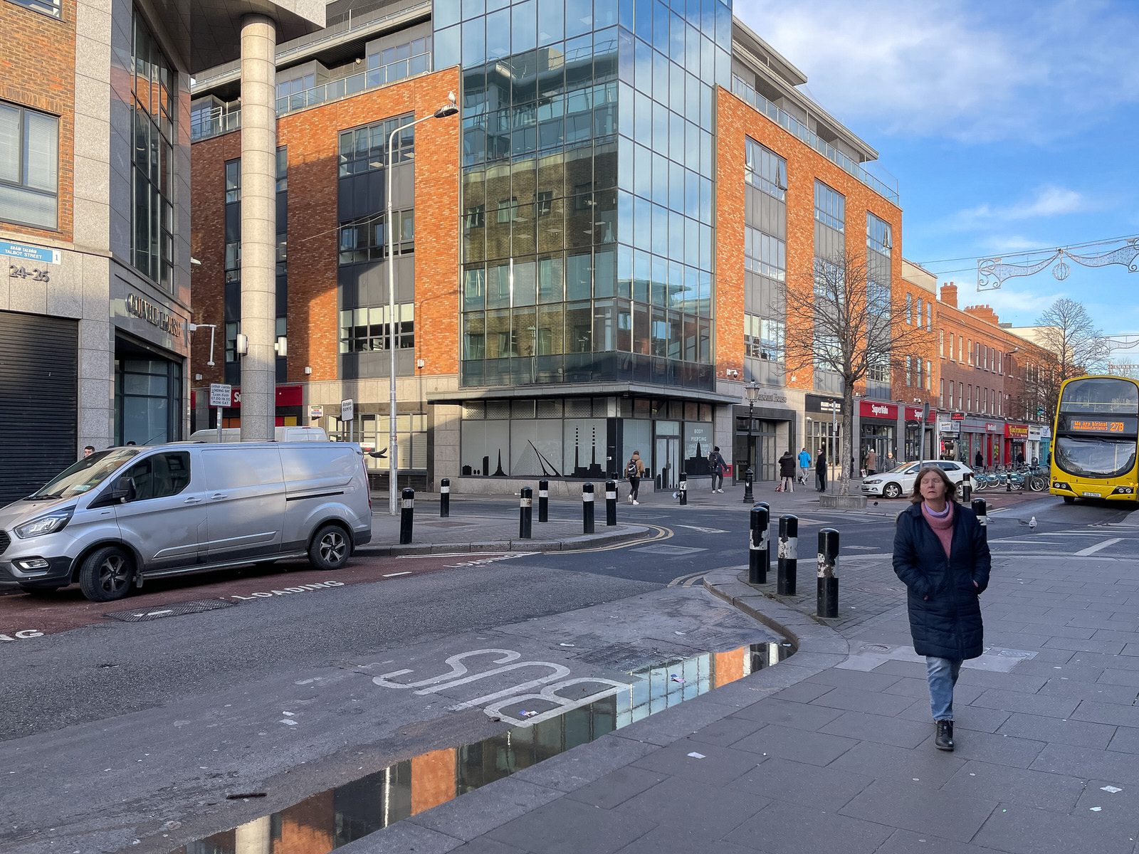 TALBOT STREET [FAILS TO MEET ITS POTENTIAL AS A MAJOR SHOPPING STREET]-225735-1