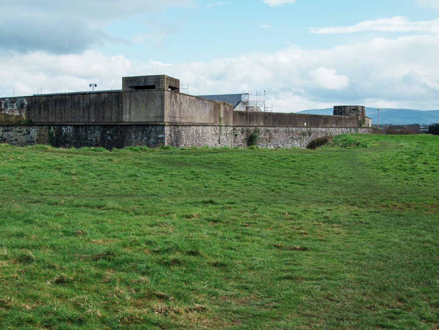 THE MAGAZINE FORT IN PHOENIX PARK [THERE IS MUCH INFORMATION AND A COMPLICATED STORY]-223478-1