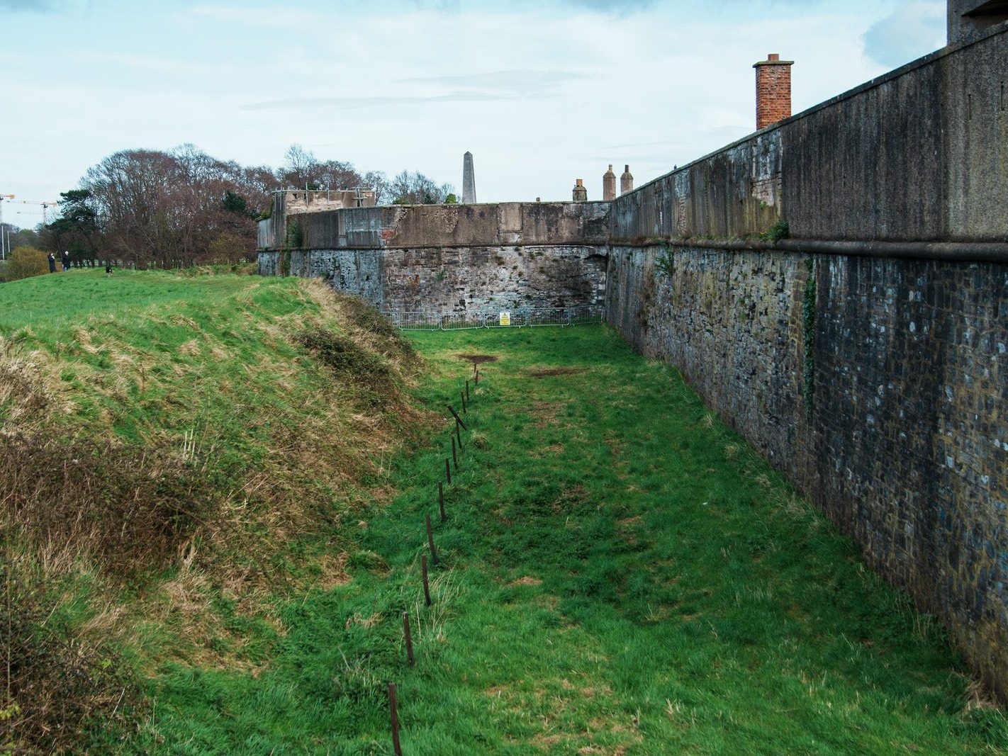 THE MAGAZINE FORT IN PHOENIX PARK [THERE IS MUCH INFORMATION AND A COMPLICATED STORY]-223483-1