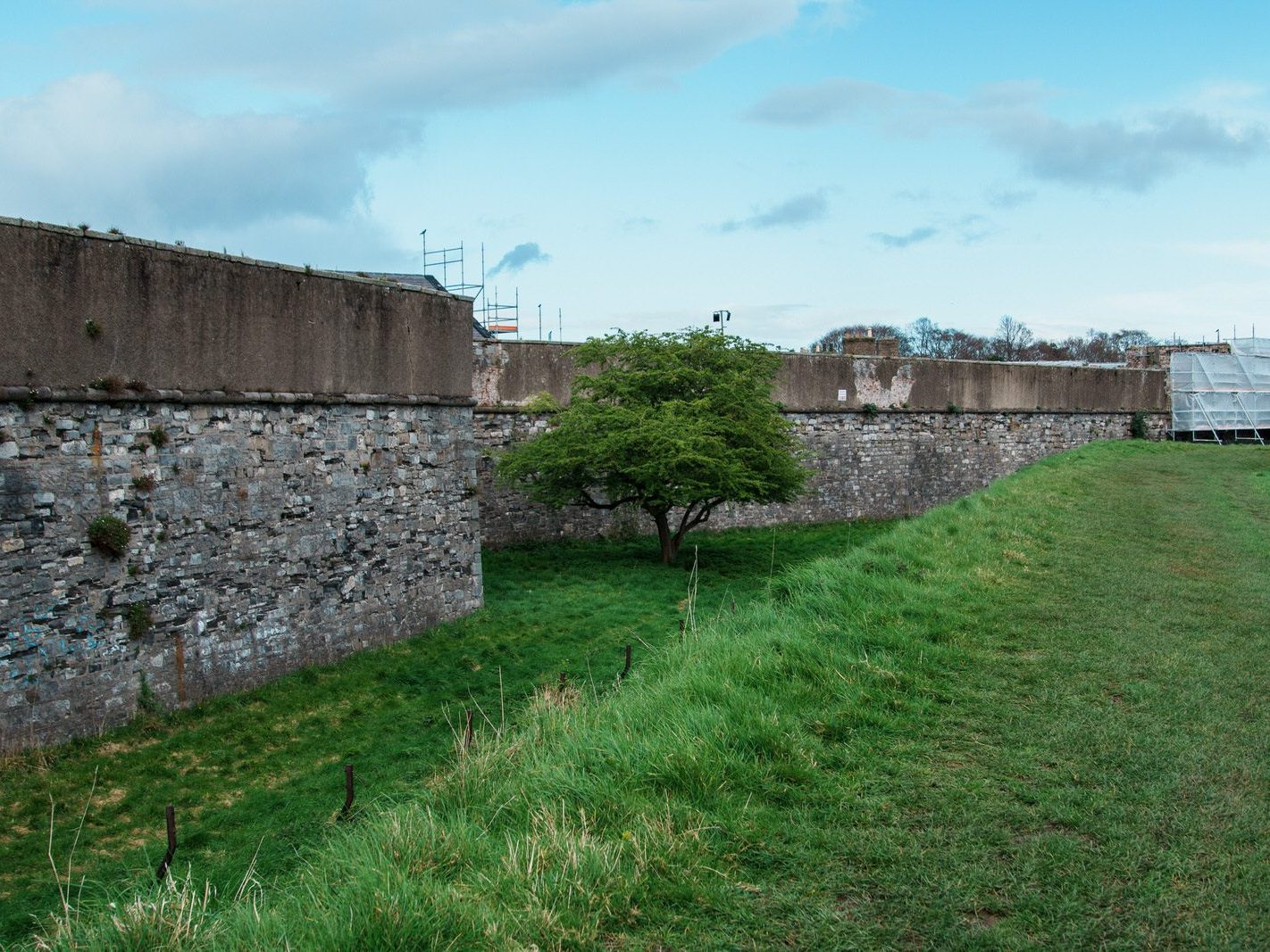 THE MAGAZINE FORT IN PHOENIX PARK [THERE IS MUCH INFORMATION AND A COMPLICATED STORY]-223498-1