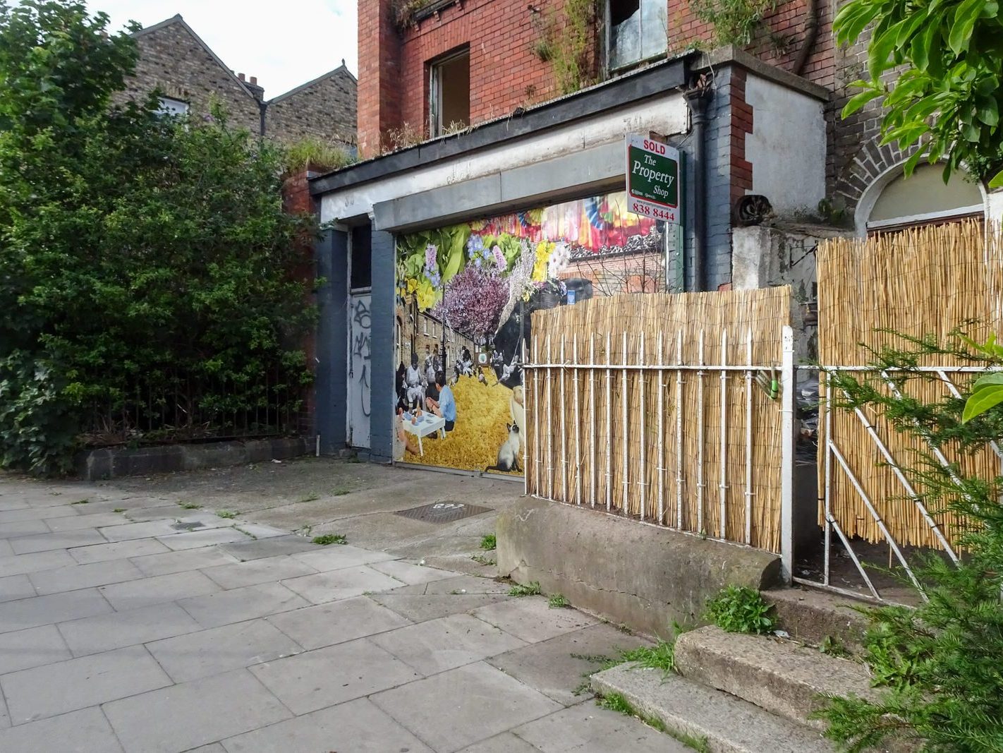 30 MANOR STREET WAS ONCE A SHOP BUT IT HAS BEEN SOLD [FOR MANY YEARS IT WAS A MAJOR DERELICT EYESORE] X-236707-1